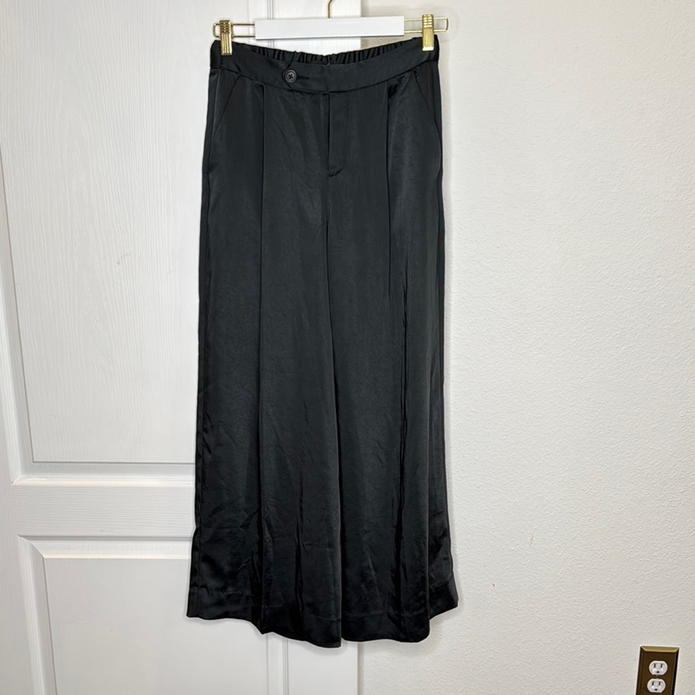 Banana Republic Black Wide Leg High-Waist Trouser with Sophisticated Drape